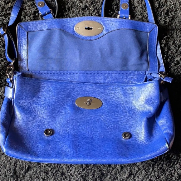 Danier leather purse - Picture 2 of 6